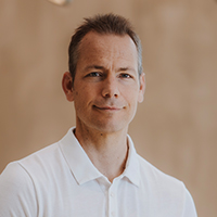 Porträtfoto von Martin Gratzer